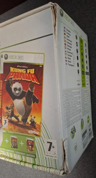 Caja Xbox 360 con LEGO Indiana Jones y Kung Fu Pan