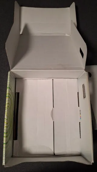 Caja Xbox 360 con LEGO Indiana Jones y Kung Fu Pan