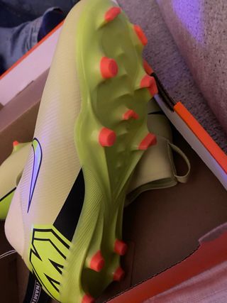 Botas de fútbol Nike niño
