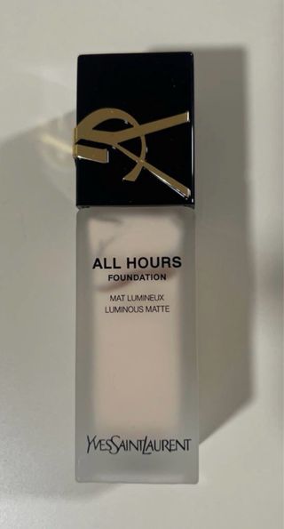 Yves Saint Laurent All Hours LC2