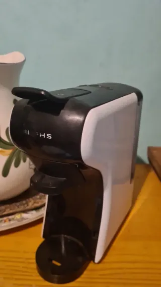 Cafetera Blanca y Negra