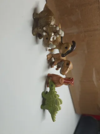 Dinosaurios Kinder Natoons