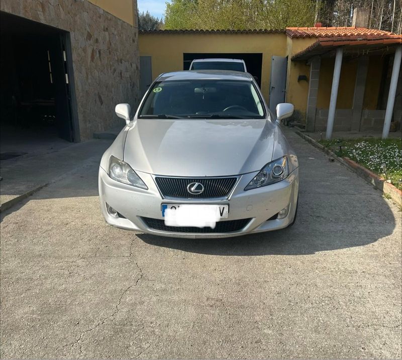 Lexus IS 220d 2005 - foto 1