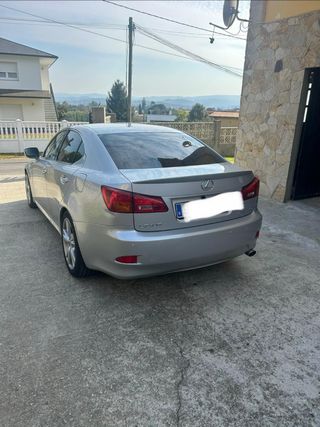 Lexus IS 220d 2005