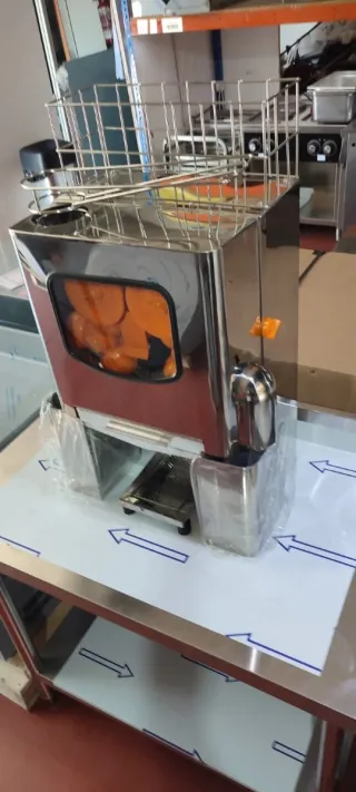 Exprimidor de naranjas para bar