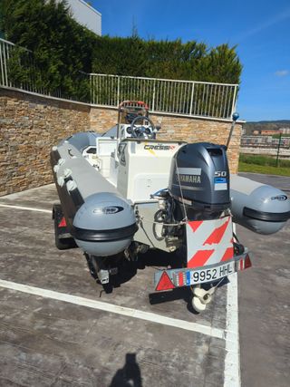 Semirrigida Amanay F5 metros
