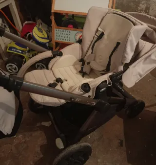 Carro de bebé Jane Mum. PRECIO SÍMBOLICO