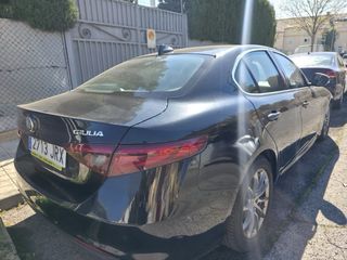 Alfa Romeo Giulia 2017