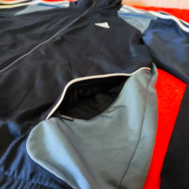 Chaqueta deportiva Adidas Talla L