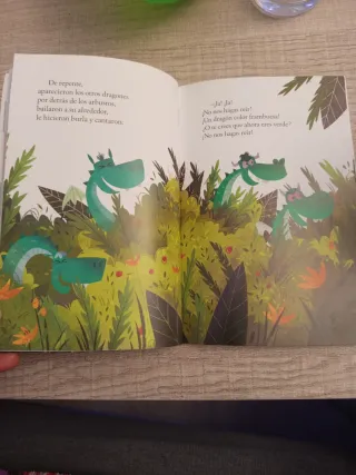 El dragón color frambuesa (Spanish Edition)