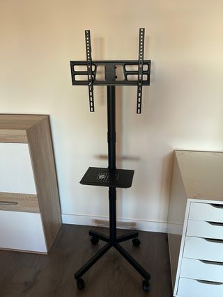 Soporte TV con ruedas