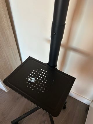 Soporte TV con ruedas