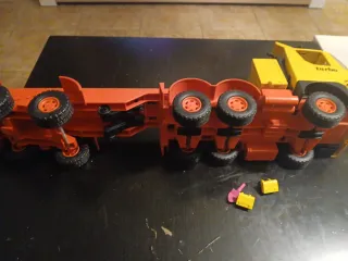 Camión Mamut Power 3141 con remolque