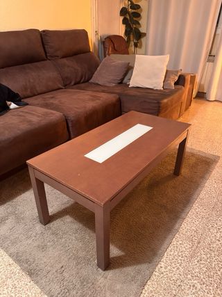 Mesa auxiliar de salón regulable