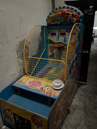 Máquina recreativa Cheeky Monkey Baloncesto
