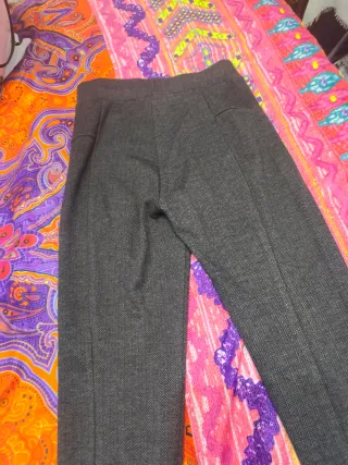 Conjunto legginGris y Jersey Burdeos talla s