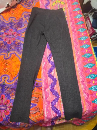 Conjunto legginGris y Jersey Burdeos talla s