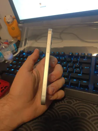 iPhone 12 en perfecto estado