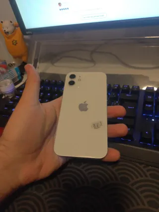 iPhone 12 en perfecto estado