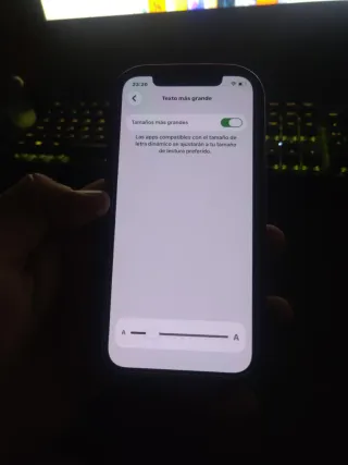 iPhone 12 en perfecto estado