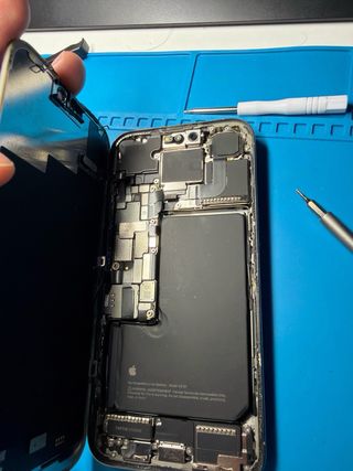 iPhone 15 Pro Max Gris