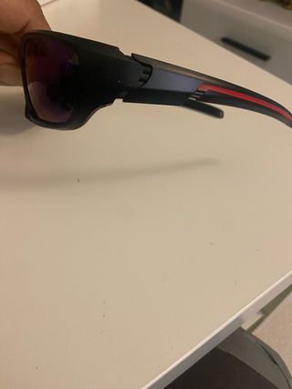 Gafas de sol deportivas son dos las que tengo c/u