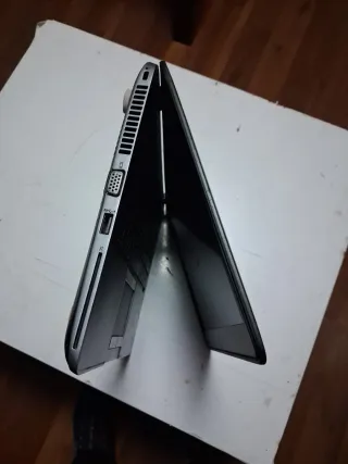 HP EliteBook 820 G1