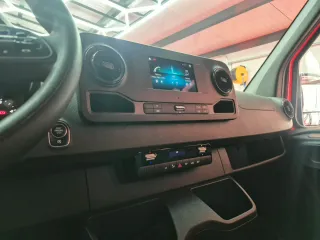 Mercedes-Benz Sprinter 2025
