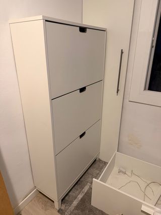 Zapatero 3 baldas blanco y gris