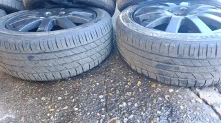 Llantas 4x100 R15 Negras.