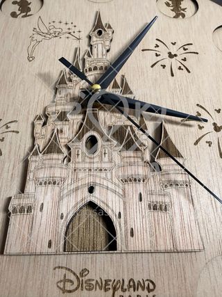 Reloj y  Expositor DLP