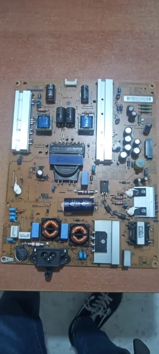 Fuente Alimentación LG 47LB5800 EAX65423801