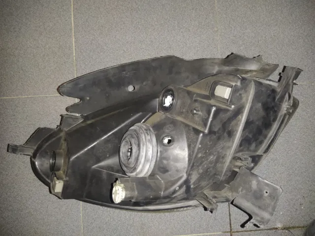 Faro Delantero Derecho Citroen Xsara Picasso