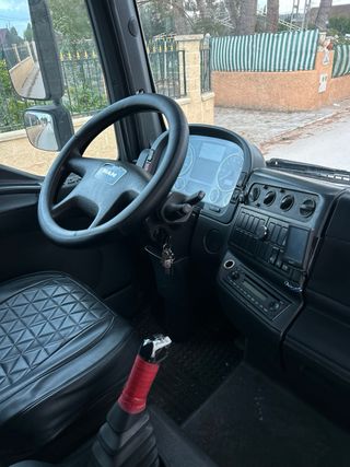 Camión MAN TGL 8.180