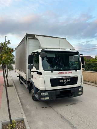 Camión MAN TGL 8.180