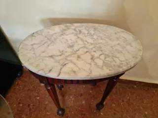 Mesa auxiliar mármol y madera