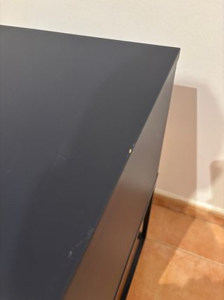 Mesita de noche negra IKEA VIKHAMMER