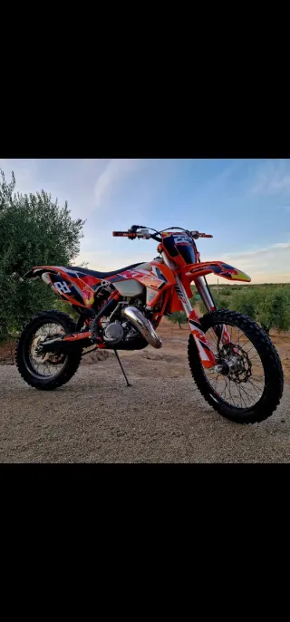 KTM 125 EXC Six Days 2016 Naranja