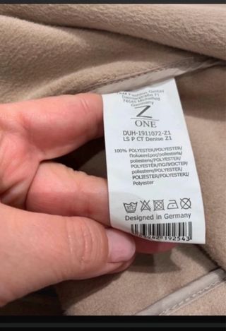 Abrigo ligero tipo gabardina beige