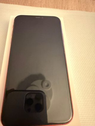 iPhone 11 128GB Rojo