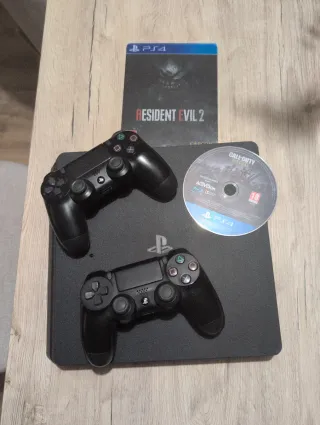 PS4 Slim 500GB + 2 Mandos + 2 Juegos