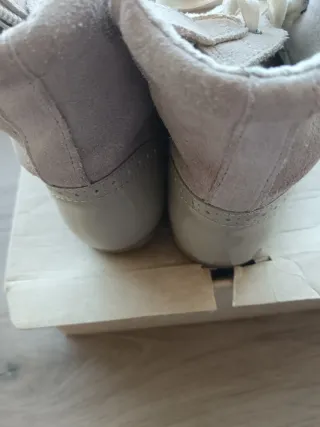 Botines niña ceremonia beige