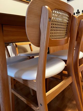 Juego de 4 sillas de comedor de madera