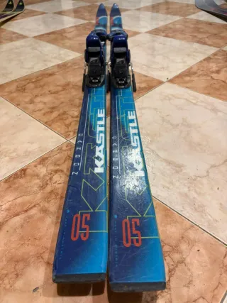 Esquís Kastle Carbon 05
