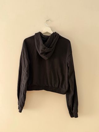 Giubbotto sportivo nero con cerniera