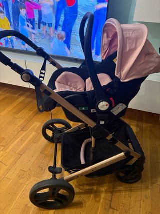 Carrito de bebé Chicco negro y rosa