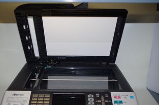 Impresora Brother MFC-5890CN A3