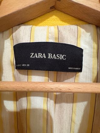 Chaqueta Zara Amarillo