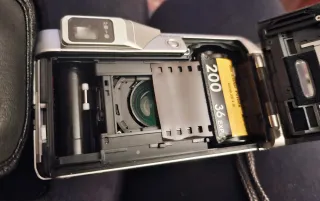 Cámara Pentax IQZoom 170SL Plata