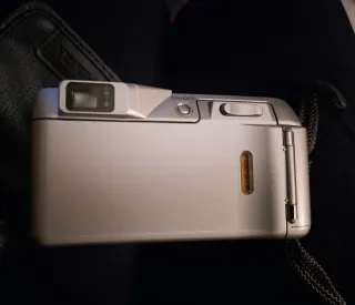 Cámara Pentax IQZoom 170SL Plata